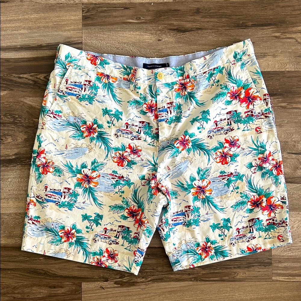 Tommy Hilfiger Tropical Floral Shorts